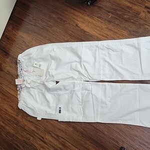 Koi by Kathy Peterson woman size medium white scrubs